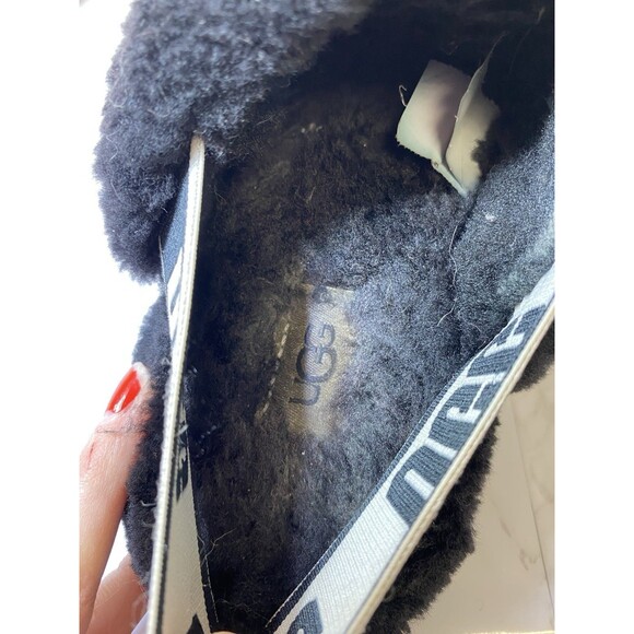 Women's Sz 7 M Ugg Fluff Yeah Black Genuine Shearling Slide Sandal - Picture 8 of 10